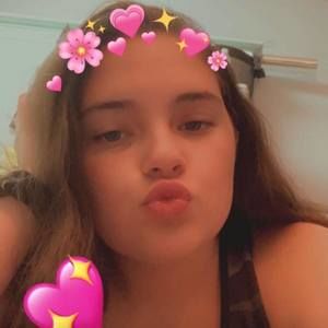 Meet your Posher, Alissa